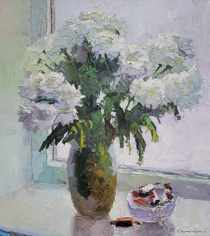 Oil painting of lush white flowers in glass vase by Boris Serdyuk