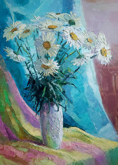 Oil painting of chamomile bouquet by Boris Serdyuk in light gray vase