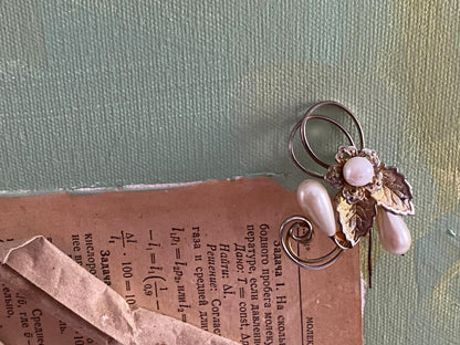 Delicate silver brooch with pink pearl, leaf scrollwork, teardrop beads by Samchuk