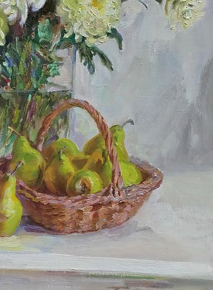 Oil painting by Leonid Pavlenko: woven brown basket with green pears