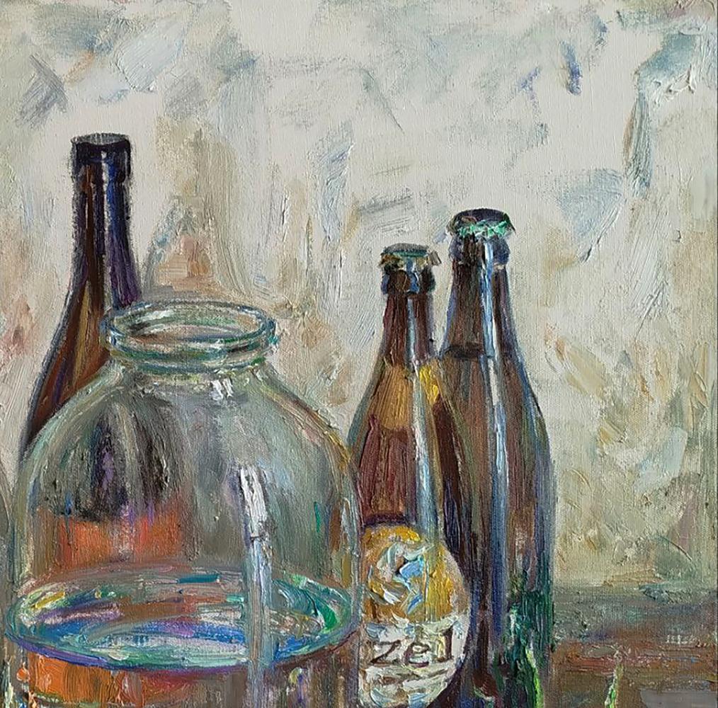 Oil painting bottles on table by Leonid Pavlenko: clear jar with colorful liquid reflections