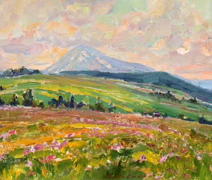 Vibrant oil painting Sunny day by Leonid Pavlenko: mountain range, hills, wildflowers