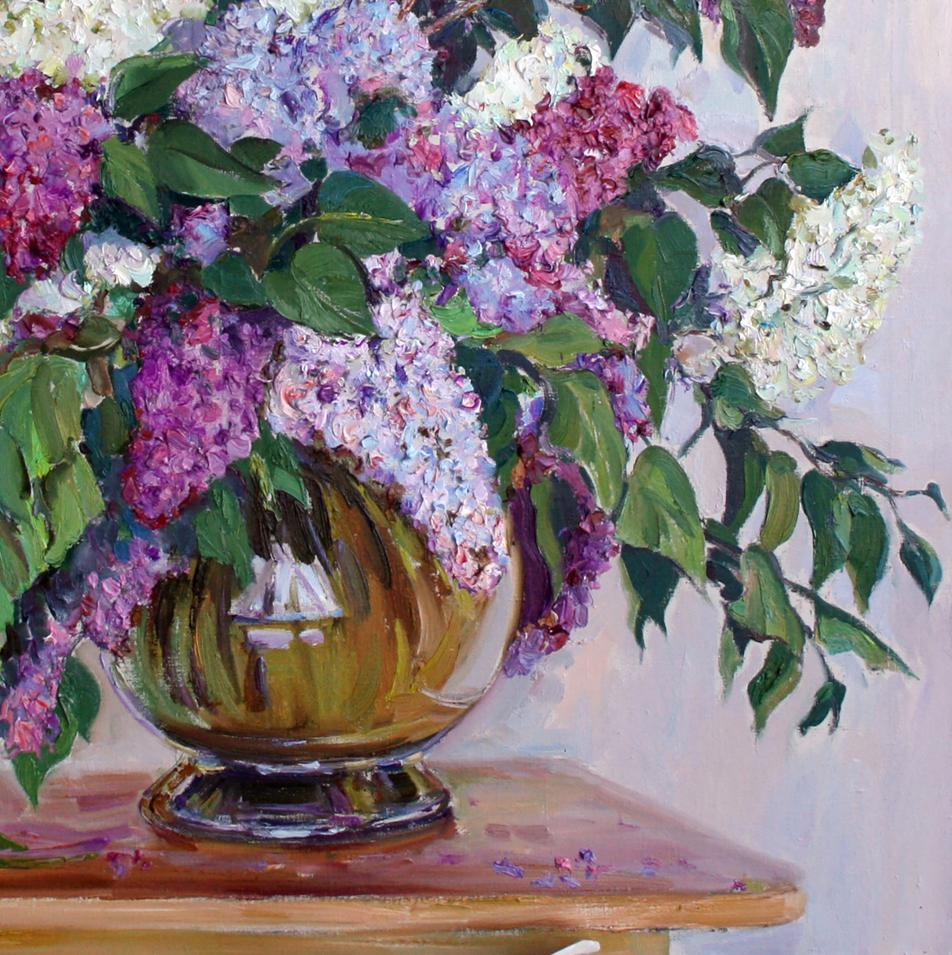 Oil painting of lilacs bouquet by Leonid Pavlenko in golden vase