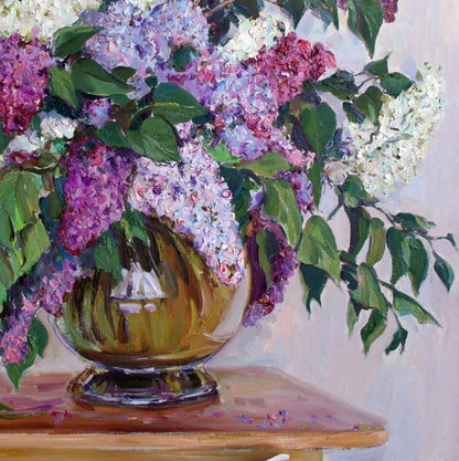 Oil painting of lilacs bouquet by Leonid Pavlenko in golden vase