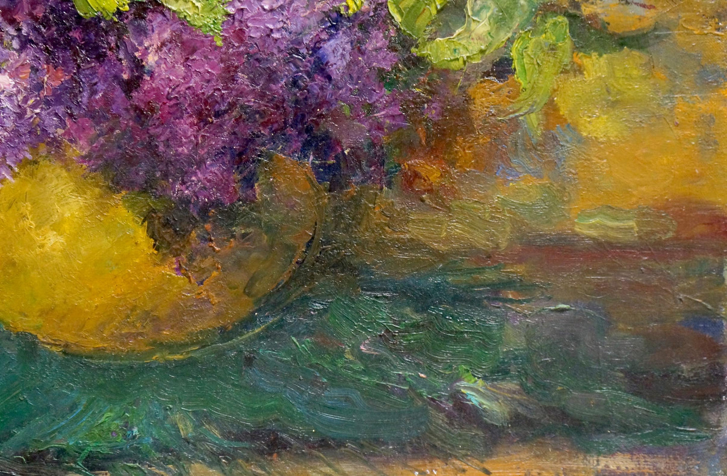 Oil painting Lilac K. Wasilewska: vibrant purple lilac blossoms in golden-yellow ceramic vase