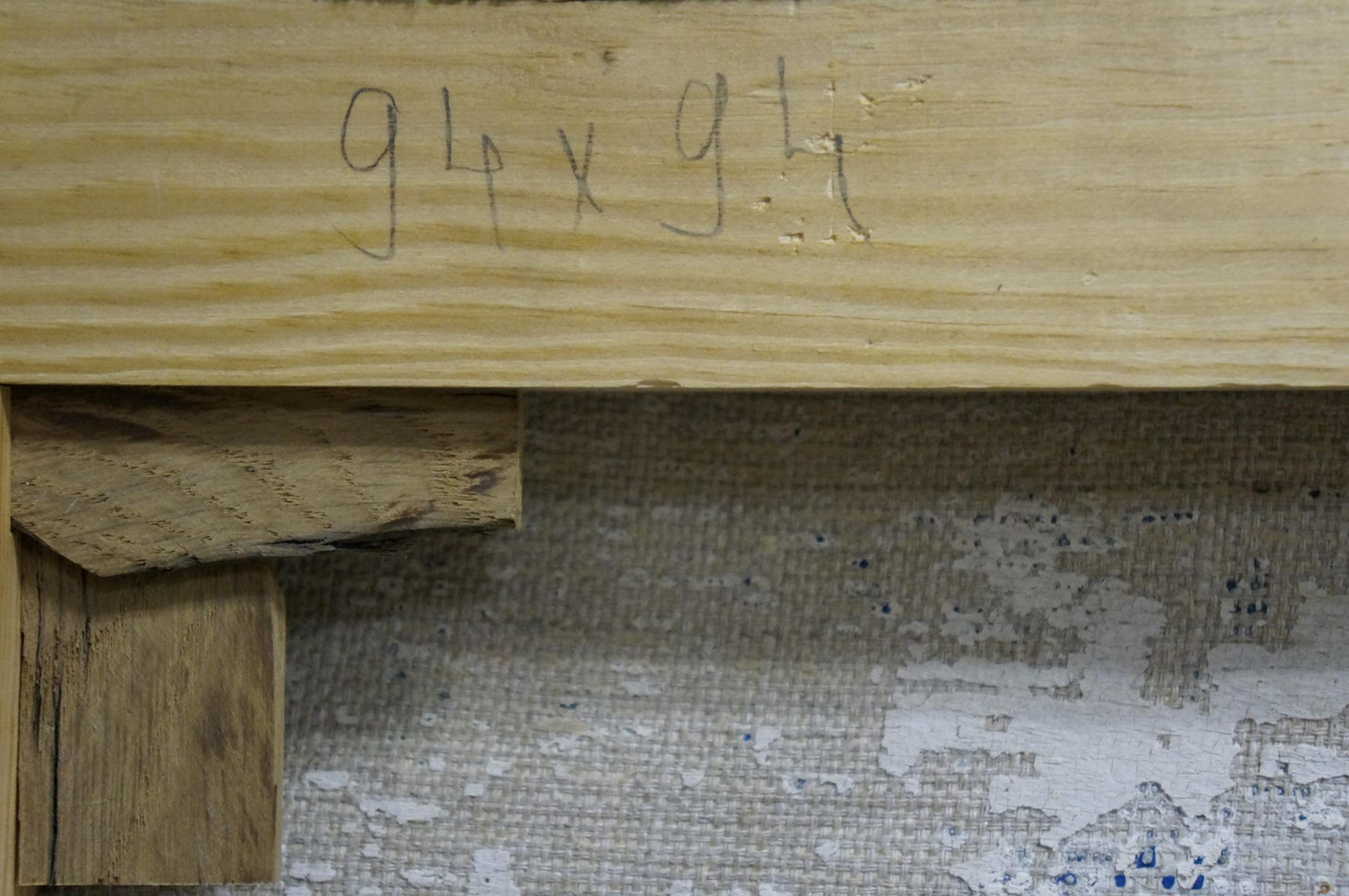 Back of Oil painting Workshop beam with 94 x 91 dimensions etched