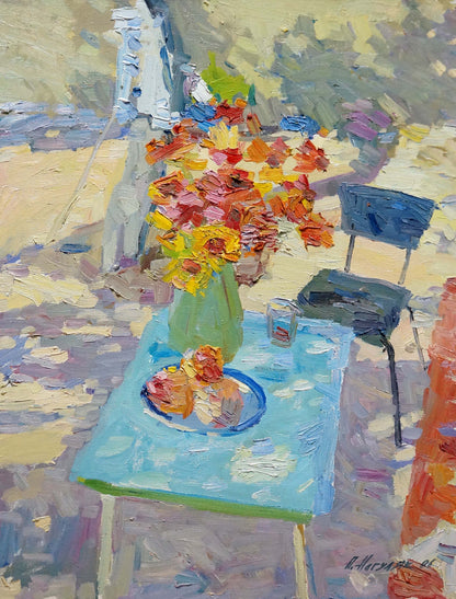 Oil painting by Nagulyak Petr Ivanovich: orange yellow flowers in green vase on blue table