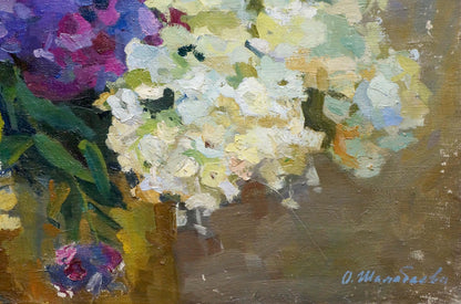 Oil painting Still life by Shalabayeva Olga Ivanovna: white purple hydrangeas bouquet