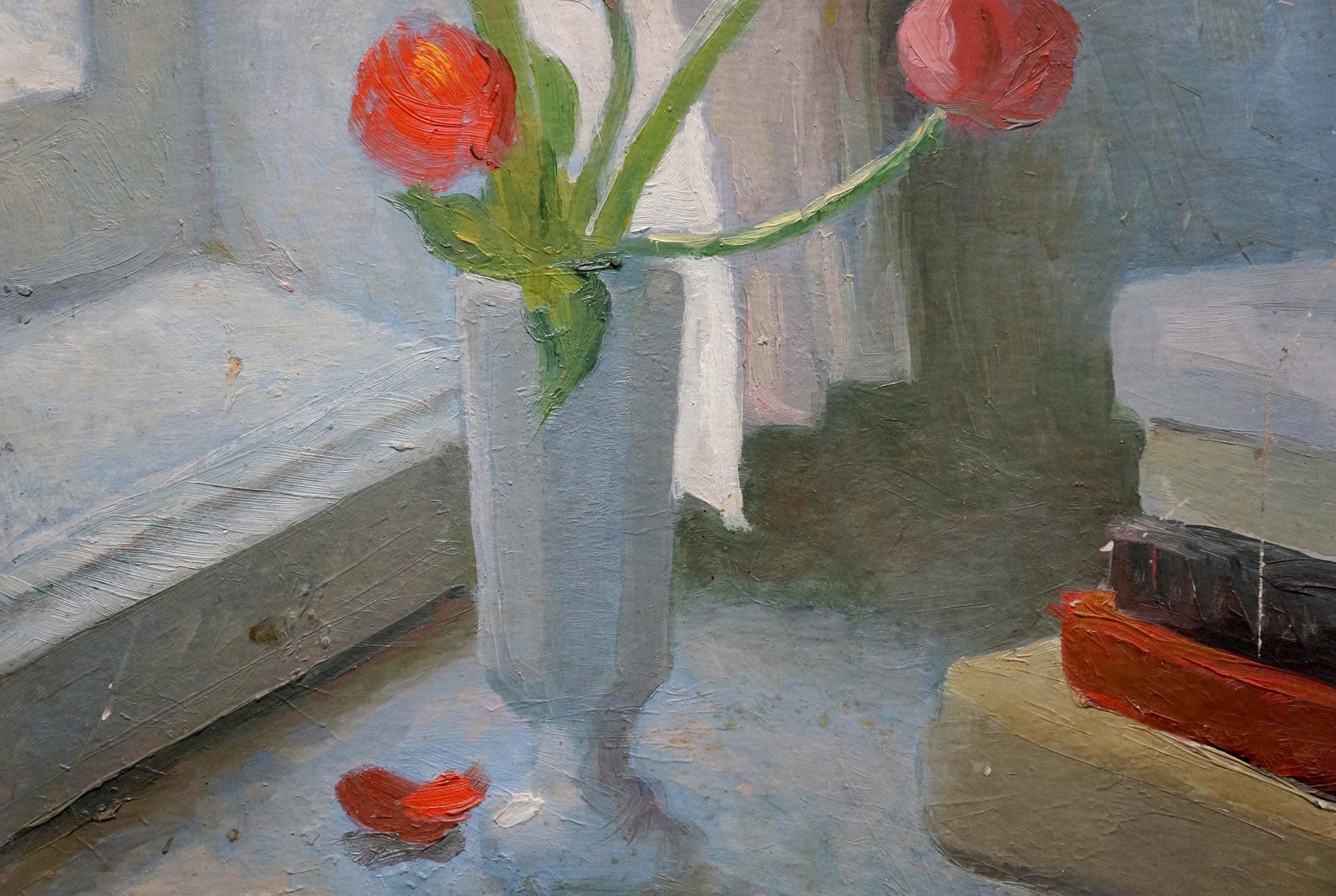Oil painting Flowers Les: gray vase with red tulips