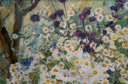 Vibrant oil painting of white daisies by Polyakova Lyudmila Valentinovna