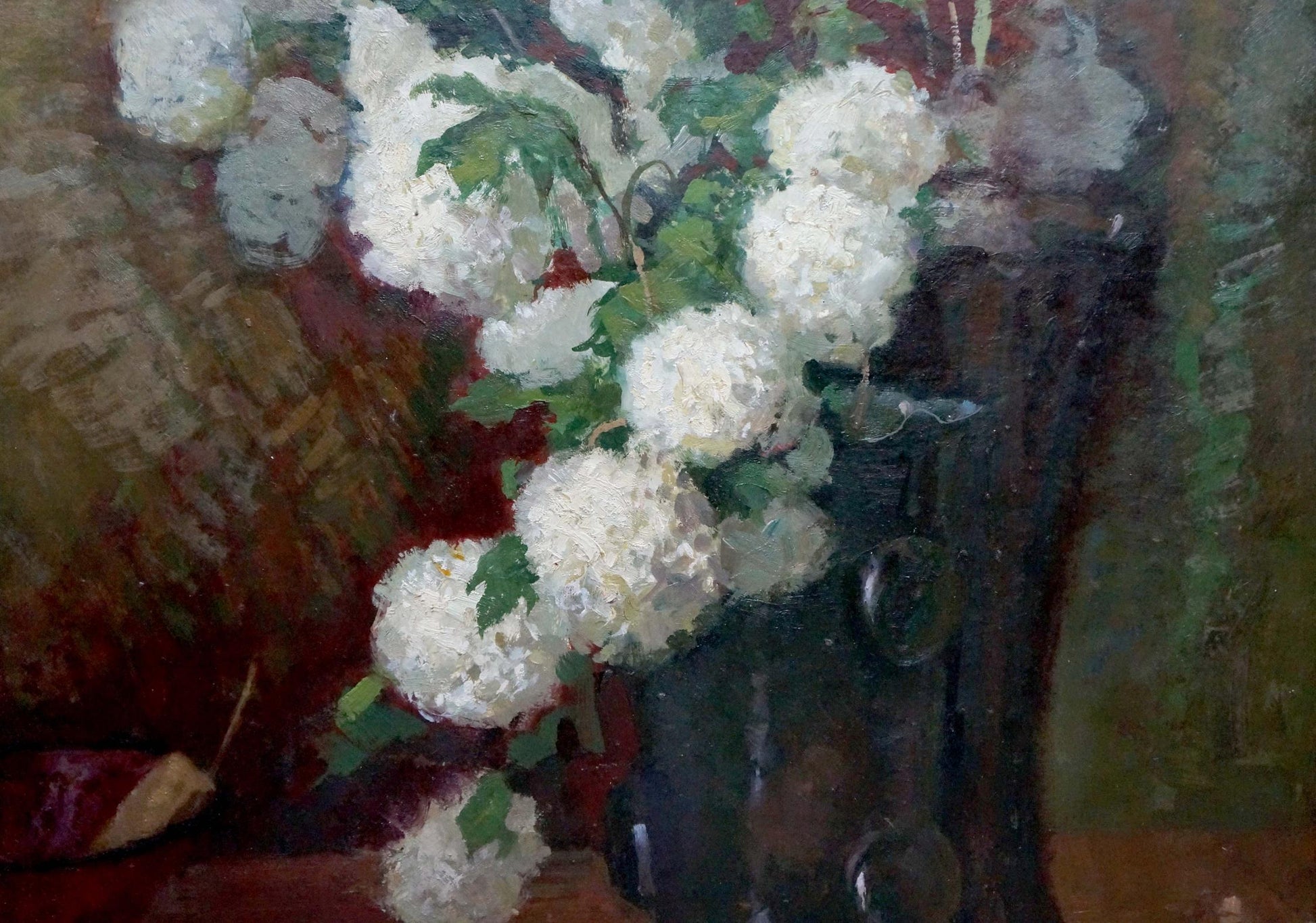 Oil painting by Kolosov Valentin Osipovich: dark textured vase with white blooms