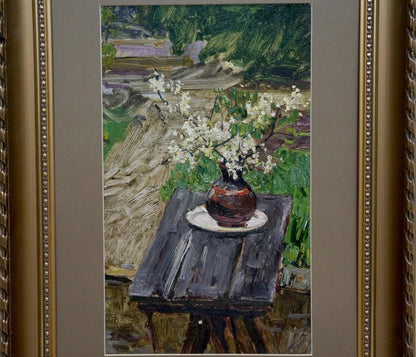 Oil painting by Stolyarenko Petr Kuzmich: dark brown glossy vase with white blossoms