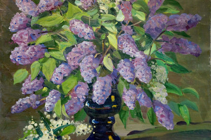 Oil painting of luxurious purple lilac bouquet in dark blue vase