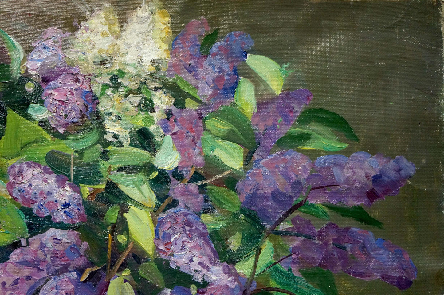 Oil painting of luxurious lilac blossoms in vase, purple and white on dark green