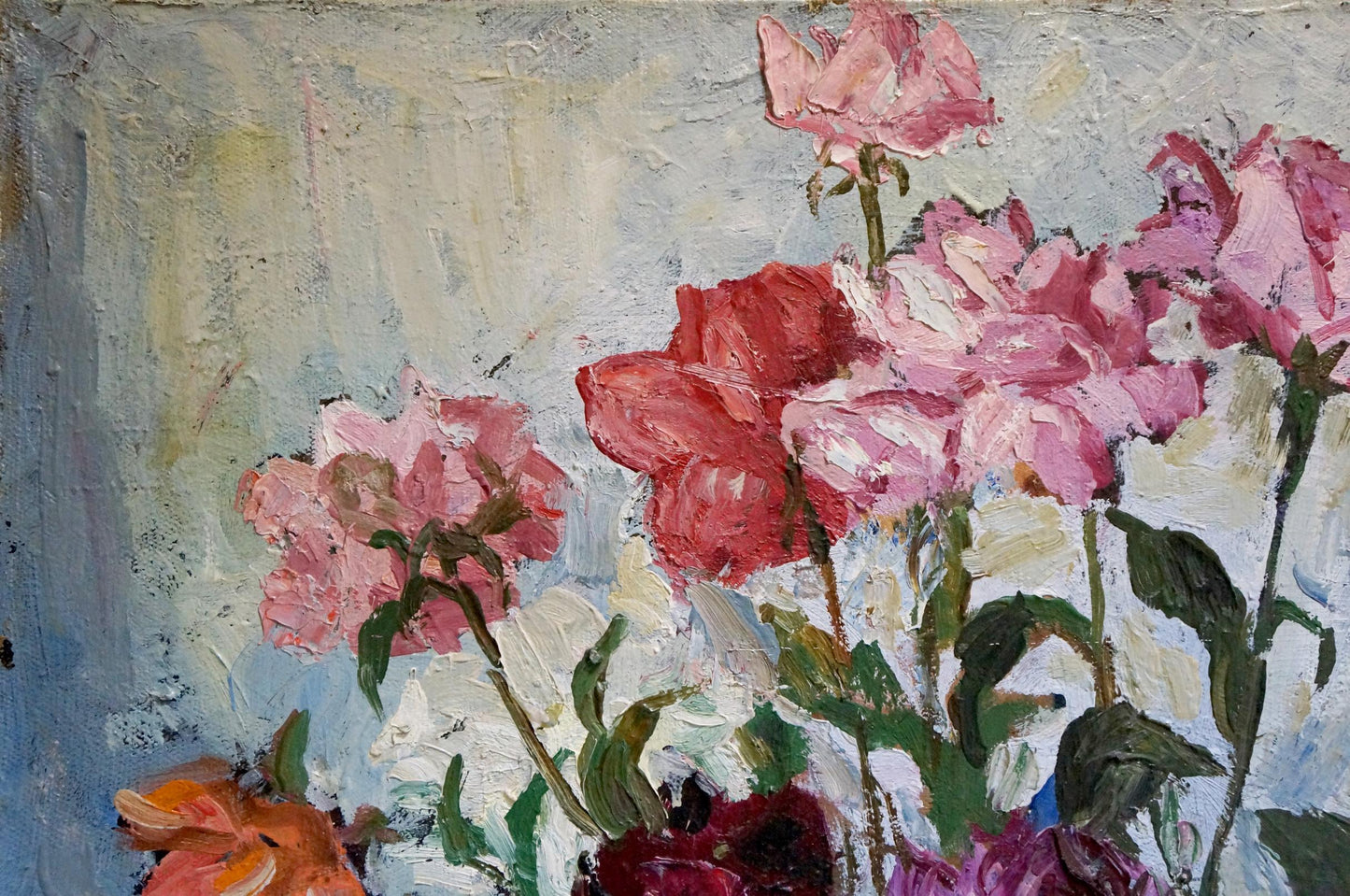 Oil painting of pink red roses in vase on table by Petr Kuzmich Stolyarenko