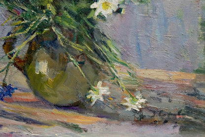 Oil painting Flowers Zinaida Sokolova: greenish-yellow vase with white daisies
