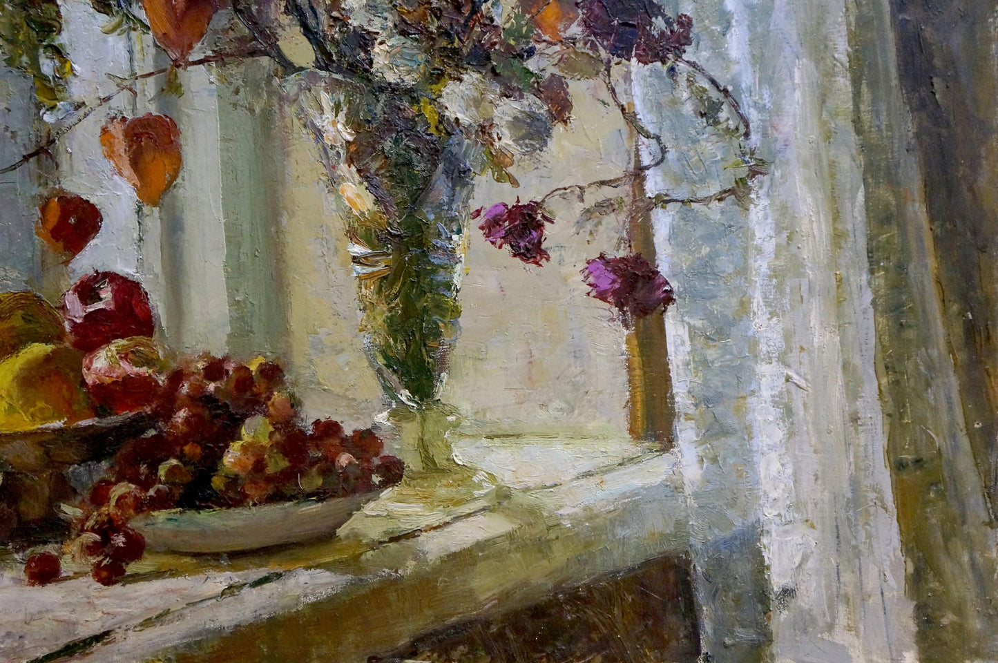 Oil painting Fall Mokhor Yuri Pavlovich: glass vase with purple orange flowers