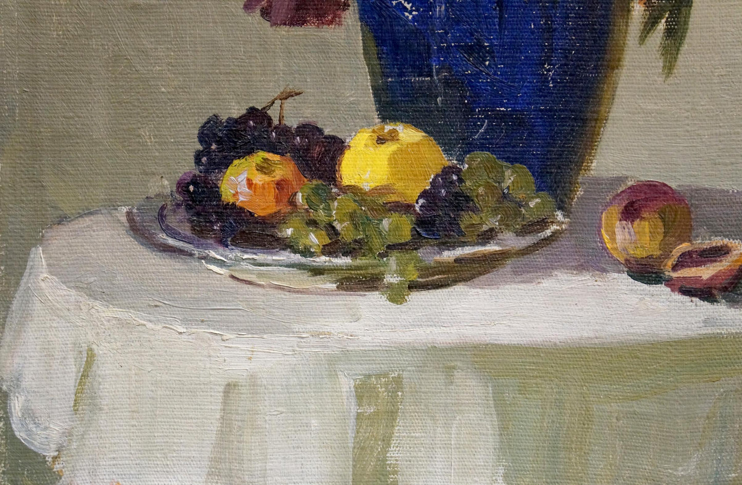 Oil painting Still life by Vyacheslav Grigor’yevich Shvarts with grapes and fruits