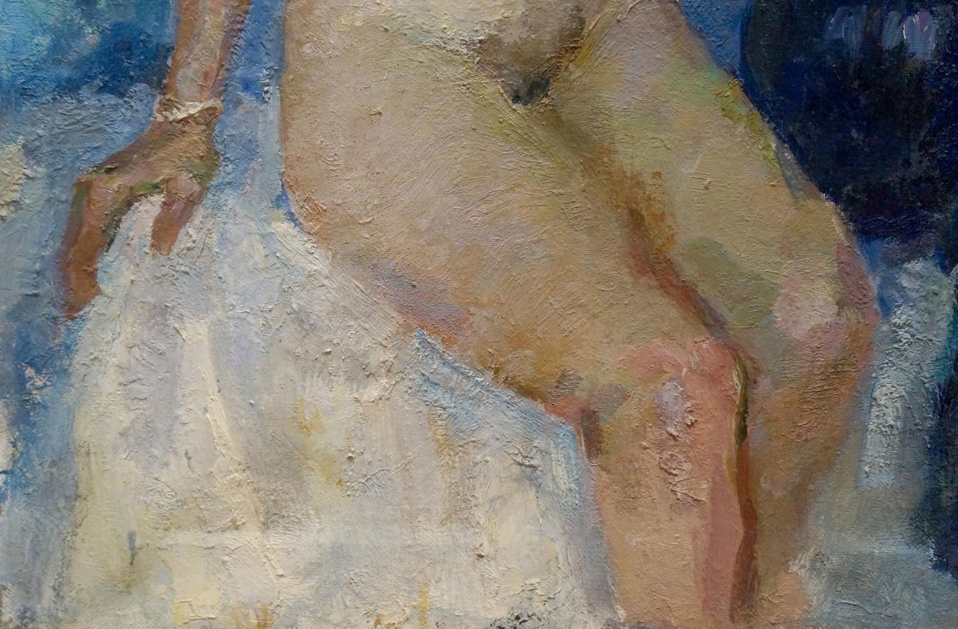 Textured impressionistic oil painting of female figure in morning by Maria Titarenko