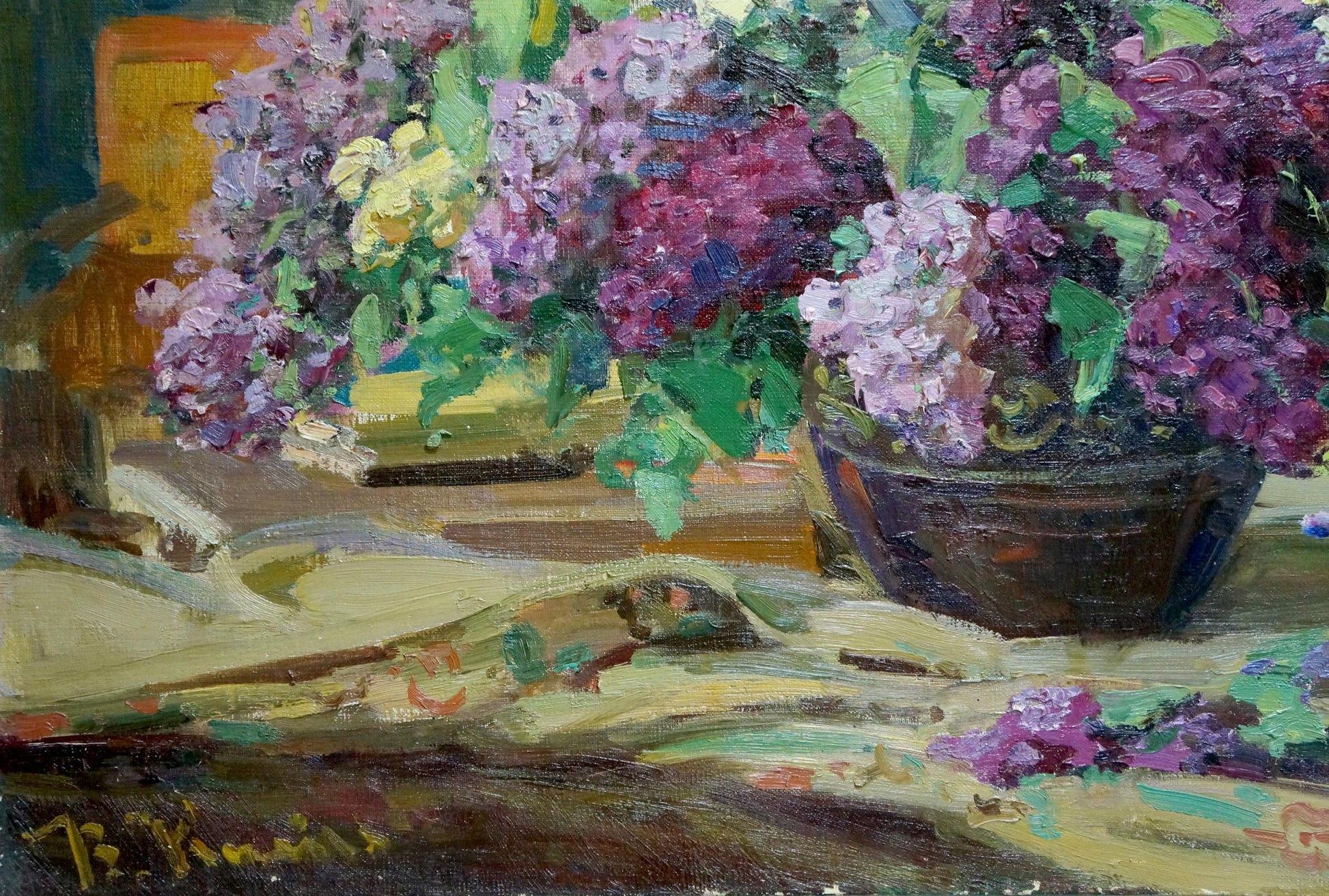 Oil painting of lilac bouquet by Kisel Ivan Gordeevich in dark pot
