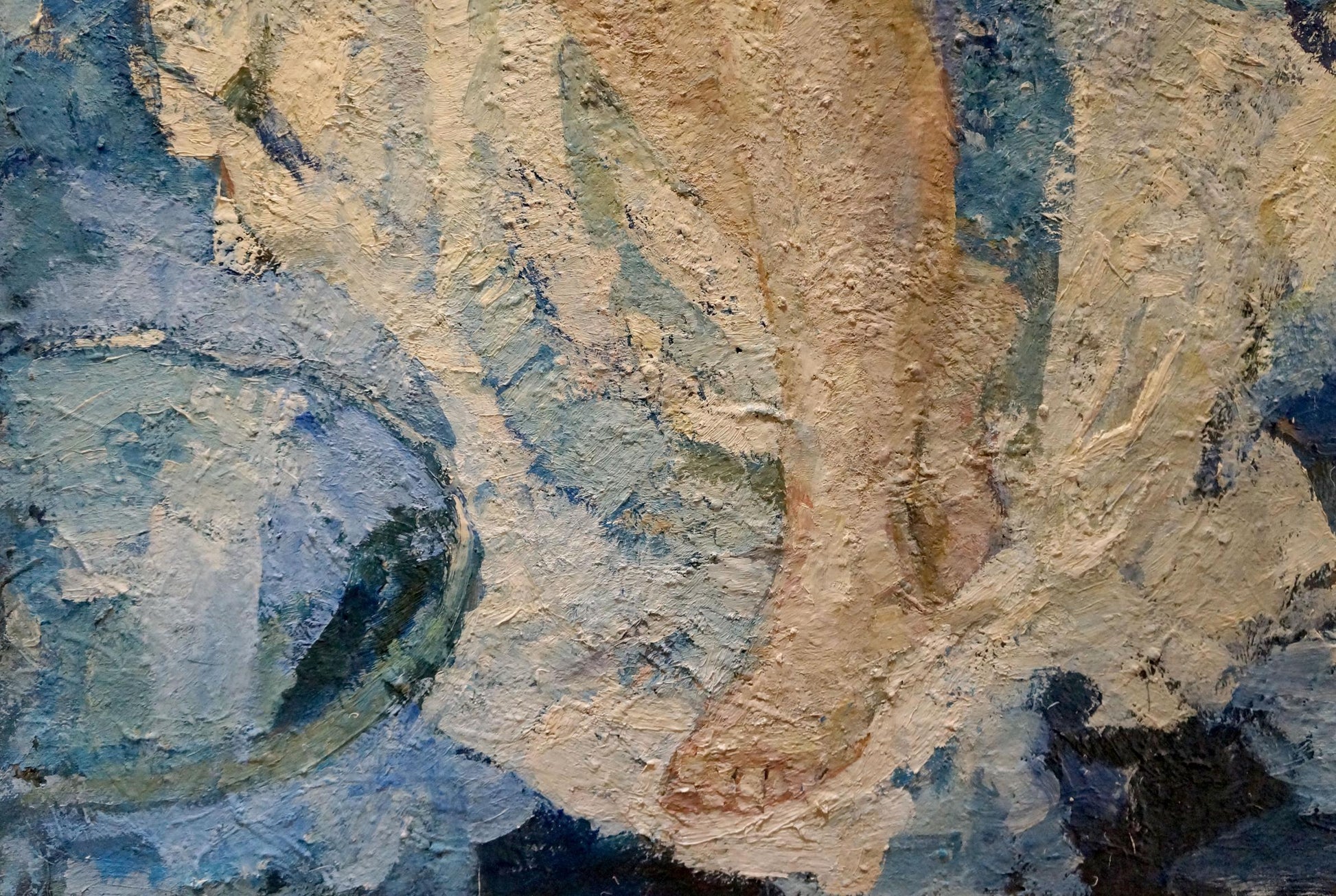 Textured impressionistic oil painting by Tytarenko Odarka Anatoliivna of bare foot in earthy tones on blue-white backdrop