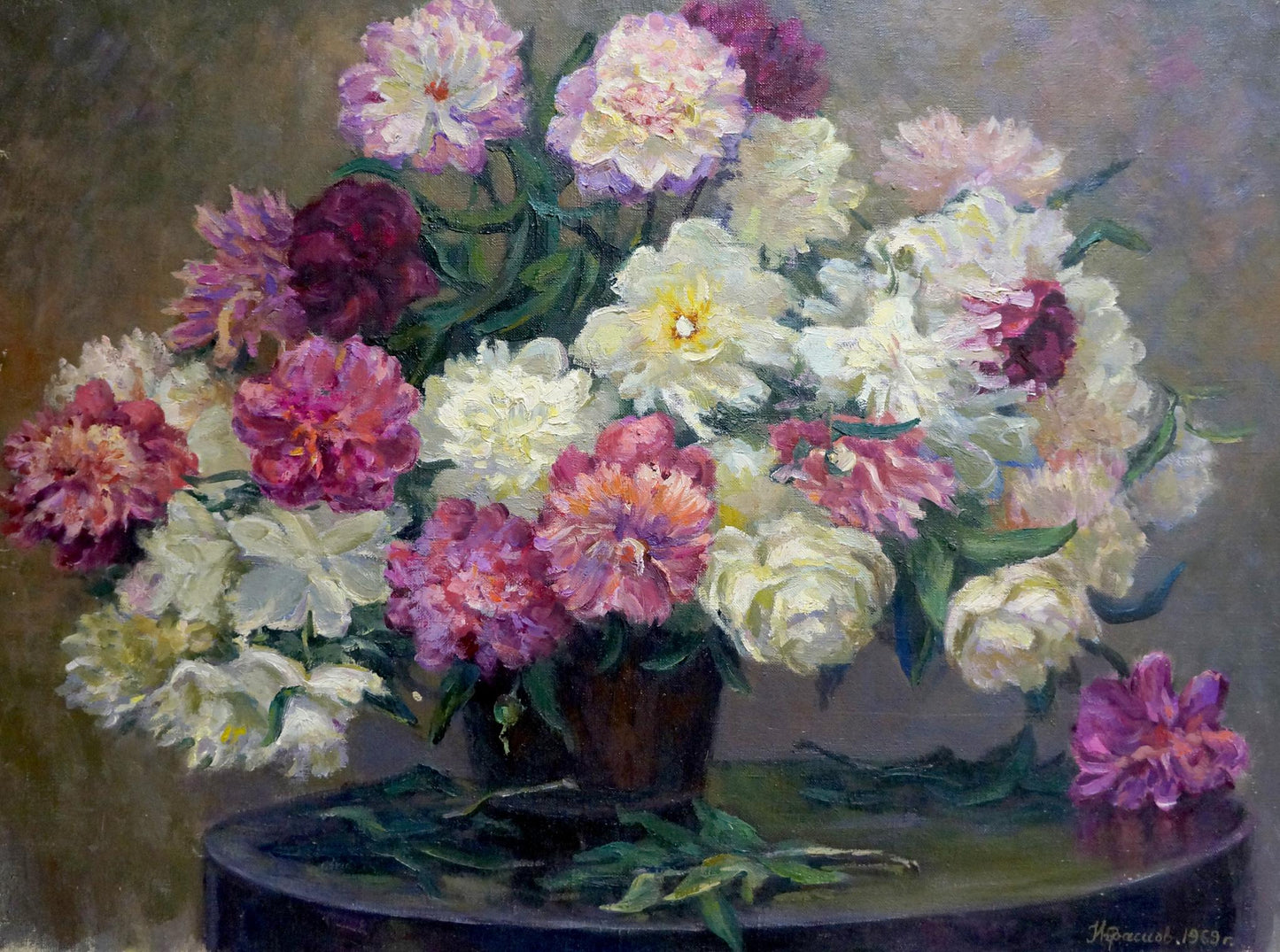 Oil painting of lush peonies bouquet by Krasnov N.G. in dark vase