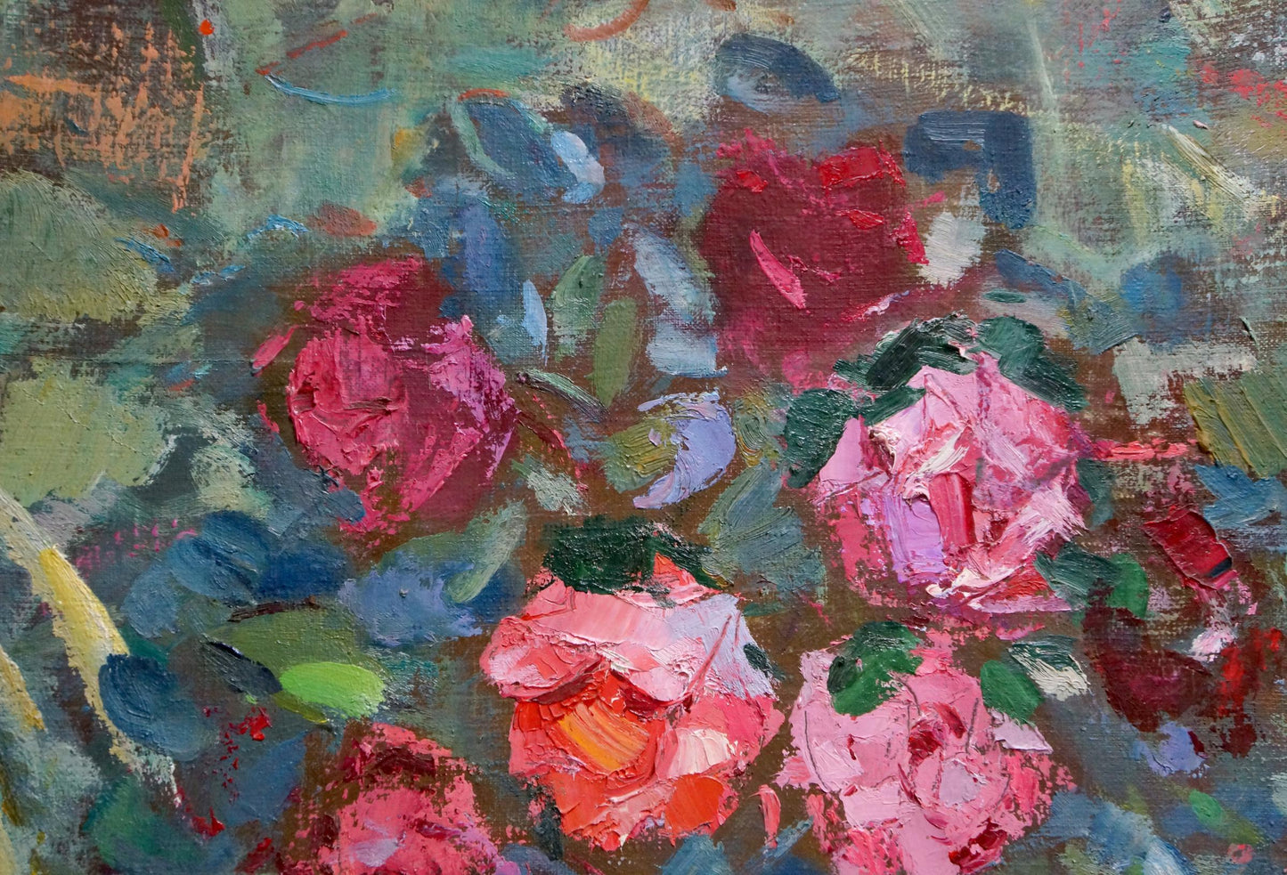 Oil painting of vibrant pink and red roses by Artur Sarkisyan
