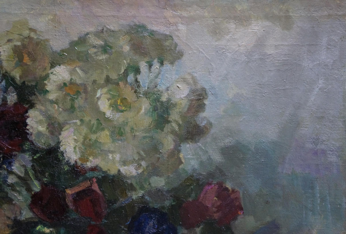 Oil painting Flowers A. Korykhina: soft-focus white and red roses
