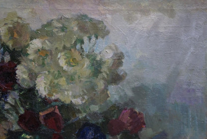 Oil painting Flowers A. Korykhina: soft-focus white and red roses