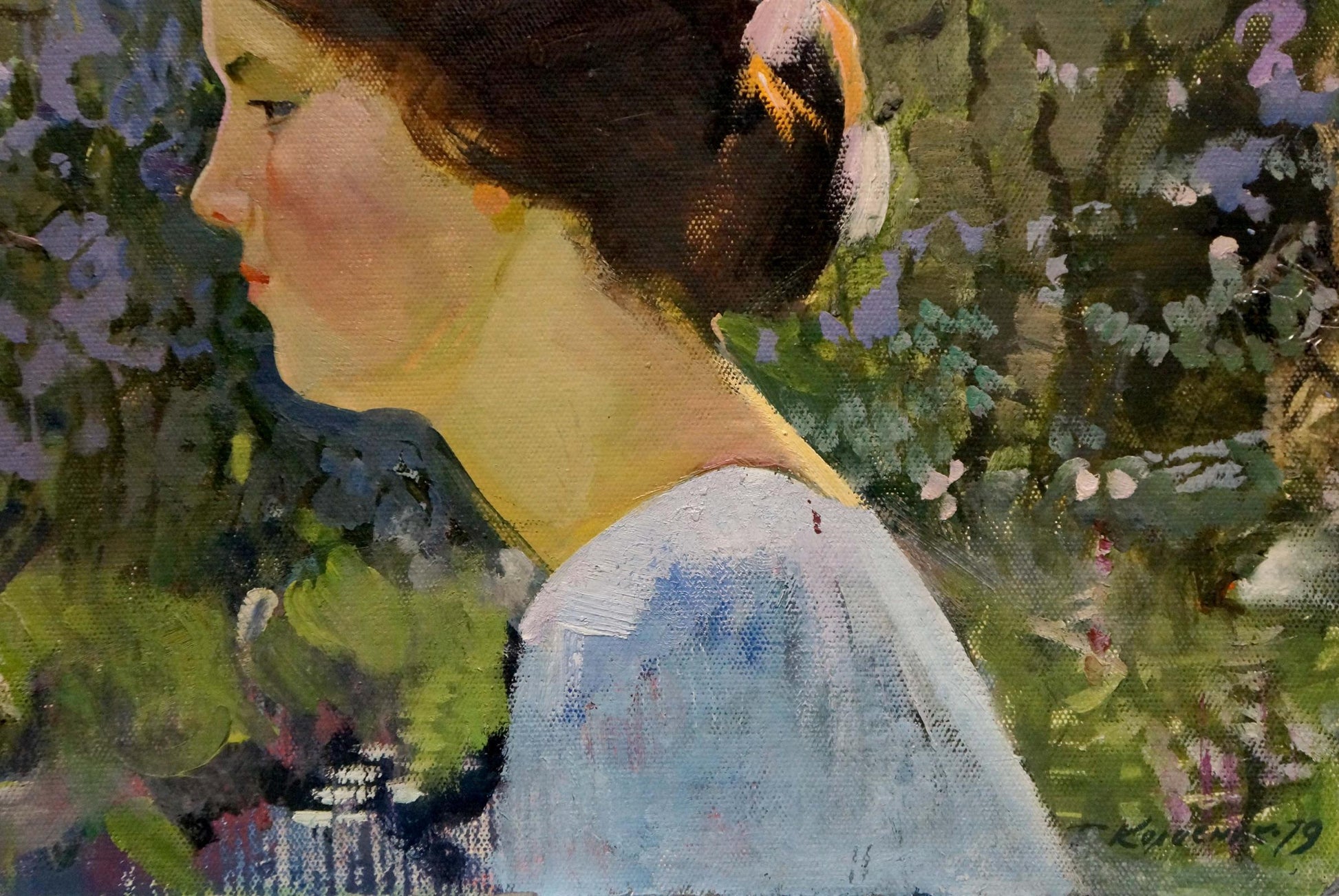 Oil painting When the lilac blooms by Kolesnik Boris Afanasevich on soft blue textured fabric
