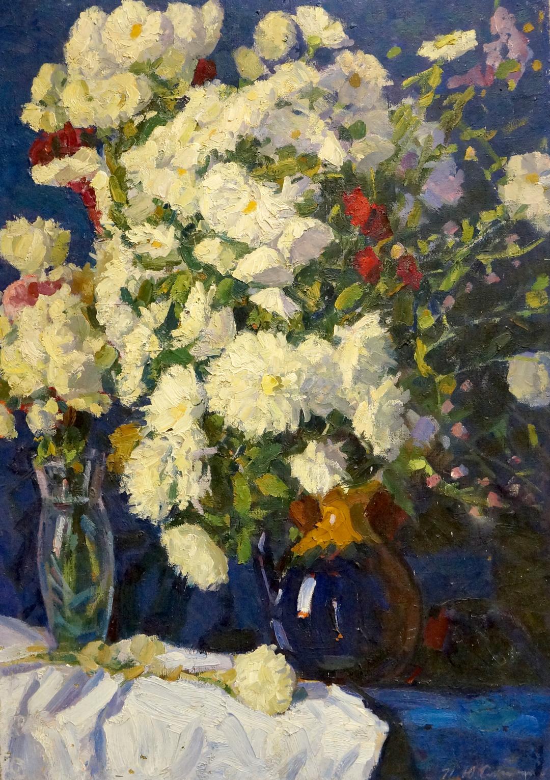 Impressionistic oil painting by Smirnov Yuri Alexandrovich: lush white flowers in dark blue vase