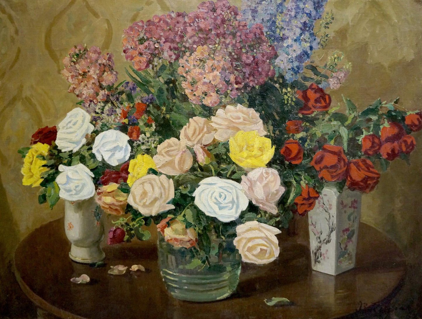 Oil painting of roses and hydrangeas in vase by Kisil Grigory Alekseevich