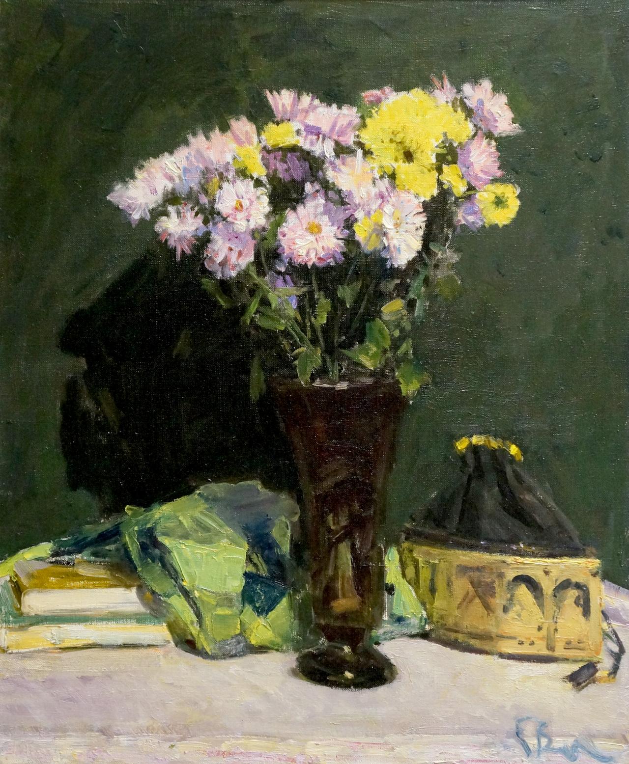 Oil painting of pink yellow chrysanthemums in tall vase by Evgeny Vechtomov
