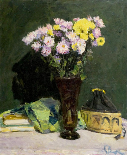 Oil painting of pink yellow chrysanthemums in tall vase by Evgeny Vechtomov