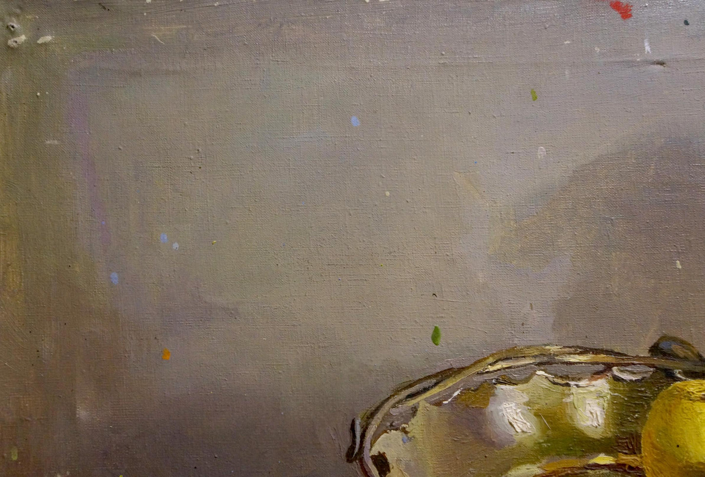 Oil painting by Volkov Efim Efimovich: golden bowl with yellow lemon