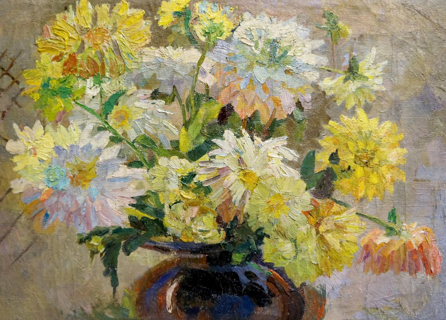 Oil painting of vibrant yellow and white daisies in glossy vase