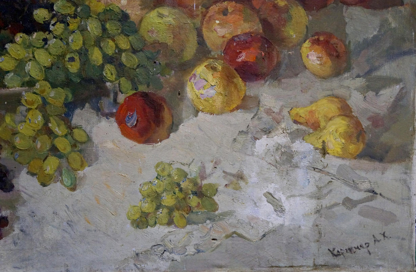 Oil painting of vibrant green grapes by Alexander Kerzhner