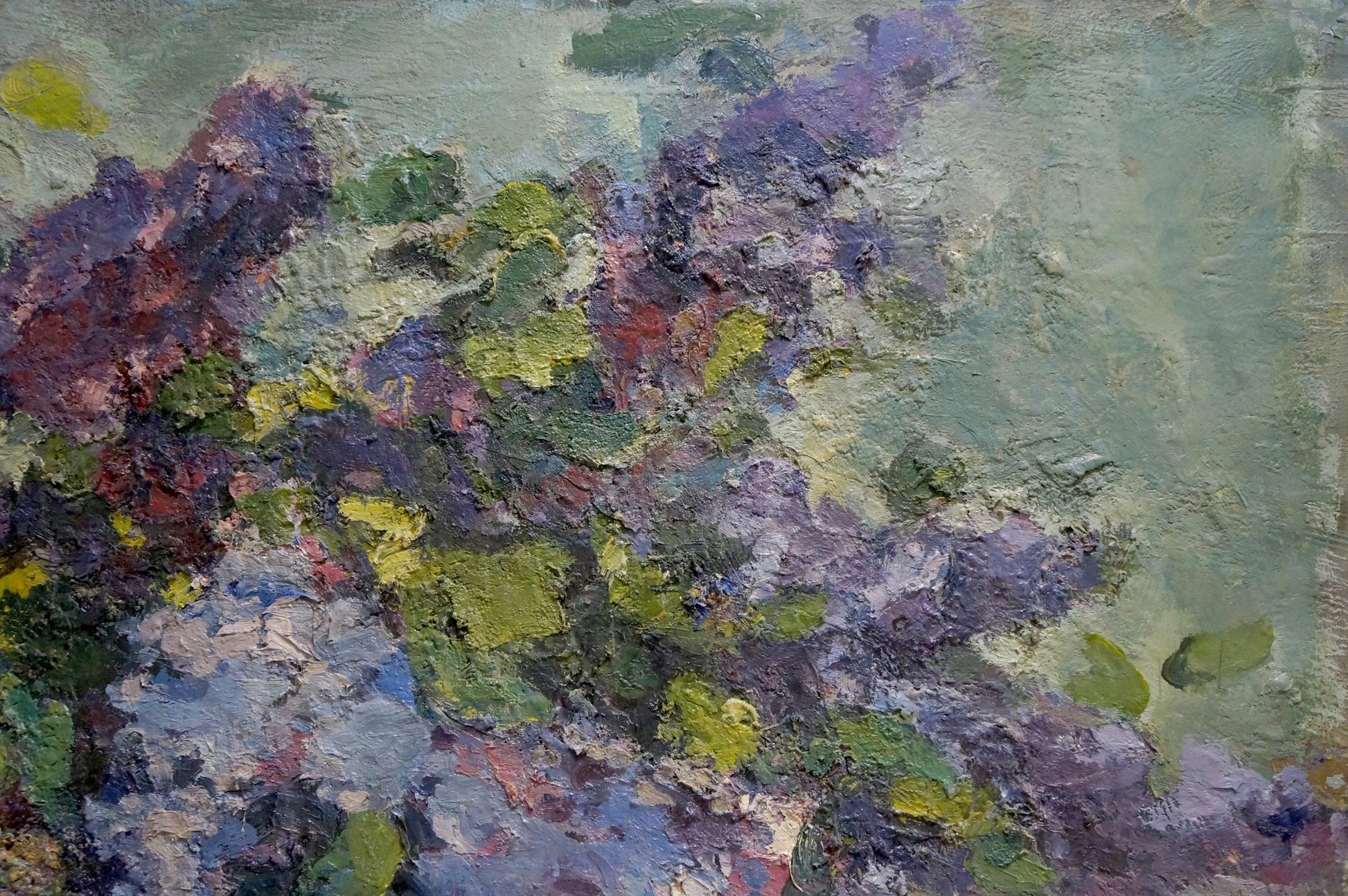 Textured oil painting of lilac bouquet on table by Sergey Dupliy