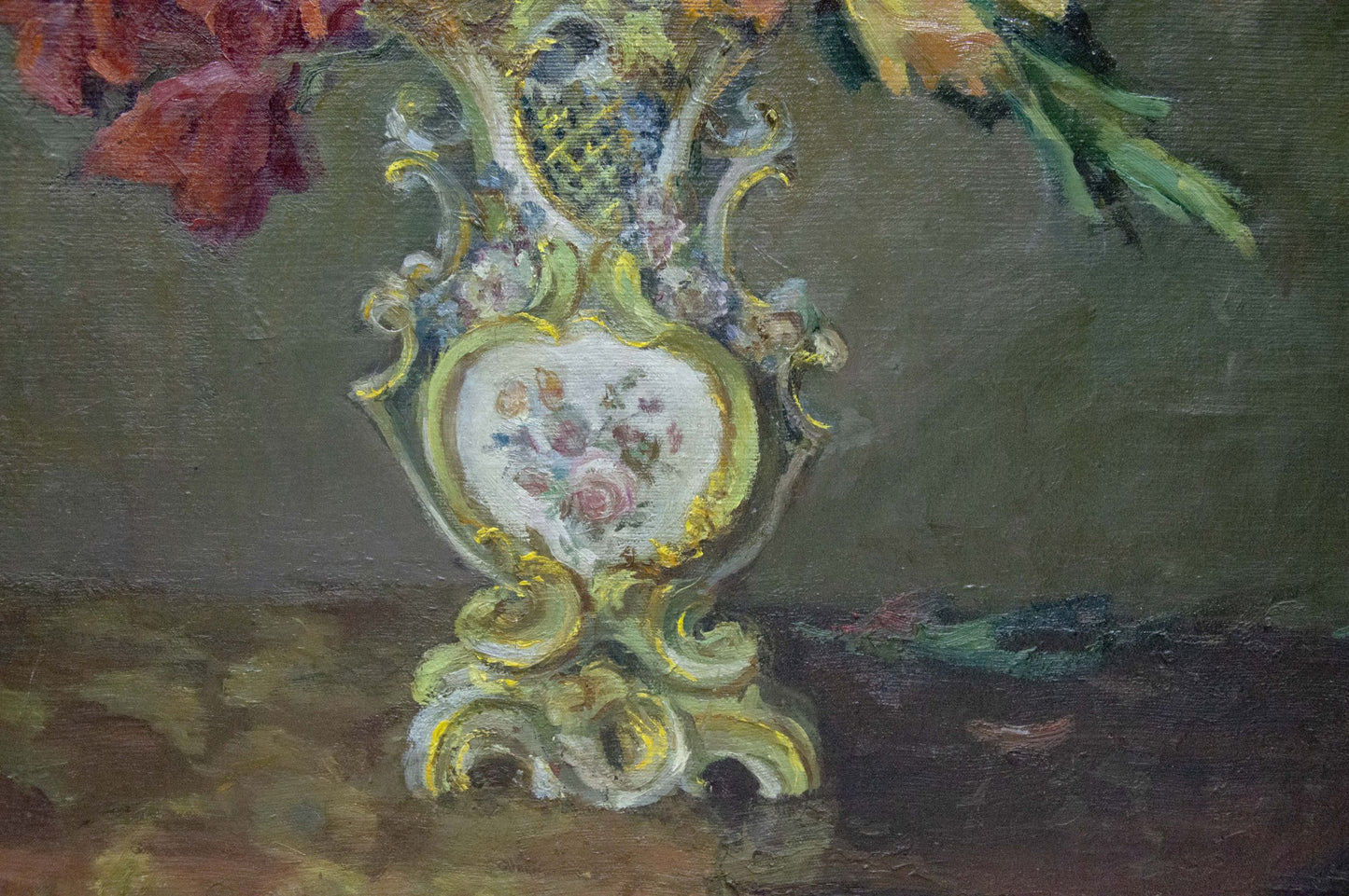 Oil painting of ornate gilded porcelain vase with flowers by Maria Glushchenko