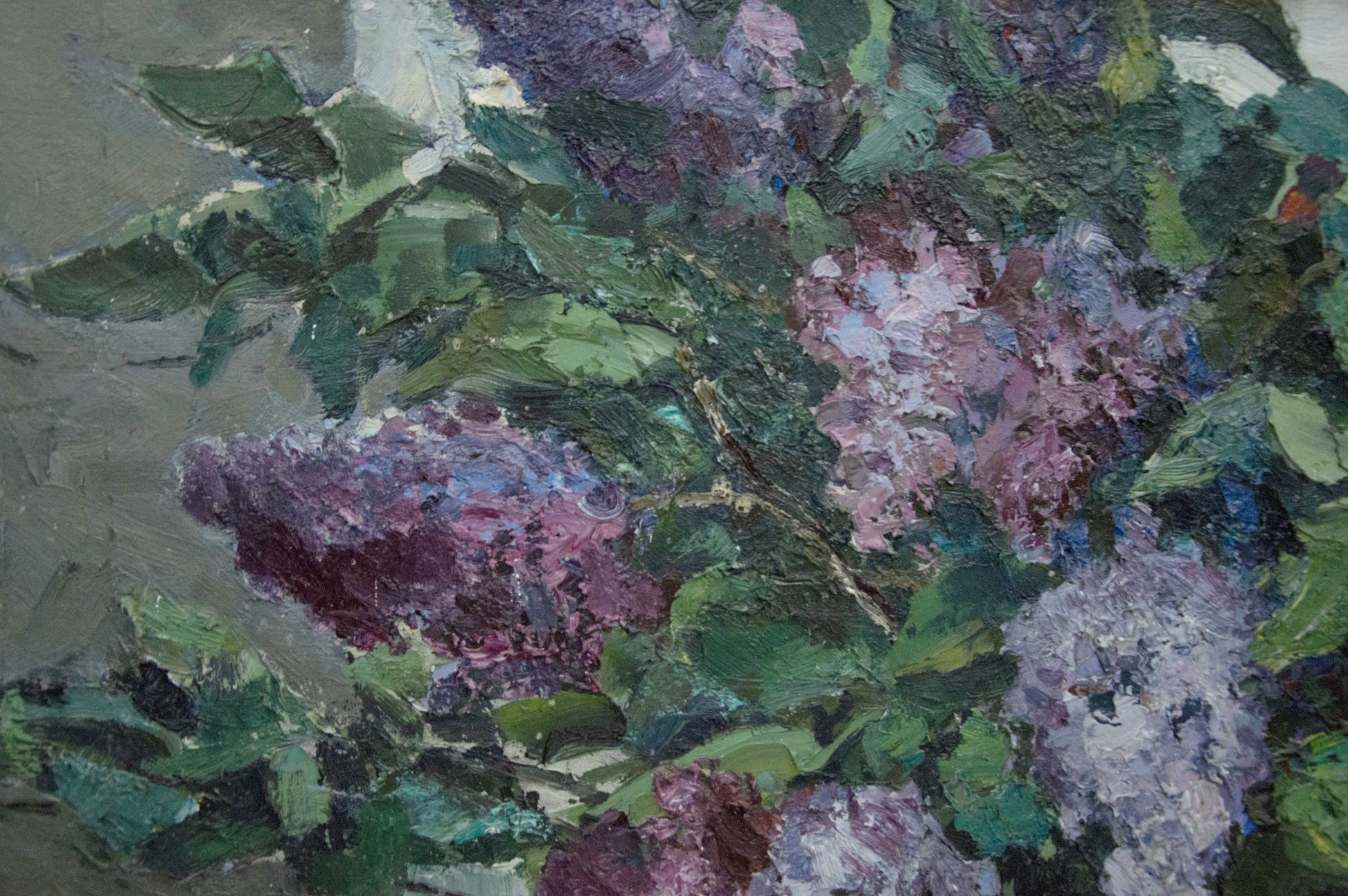 Textured oil painting of purple pink lilac blossoms by Lutsenko Vladimir Nikolaevich