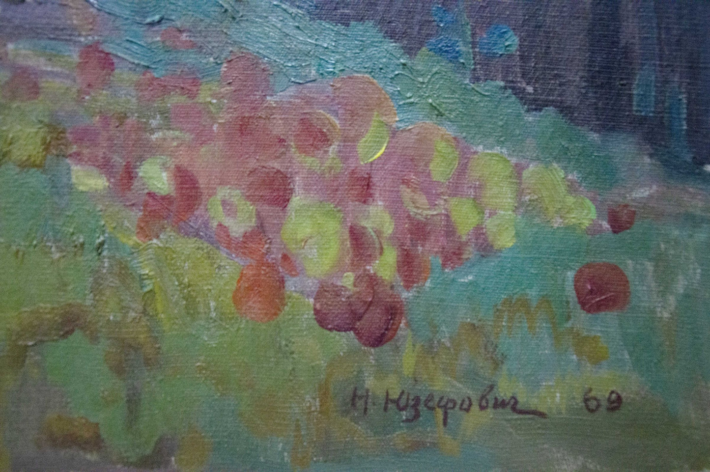 Vibrant oil painting of pink red yellow grapes by Yuzefovich Natalia Vladimirovna