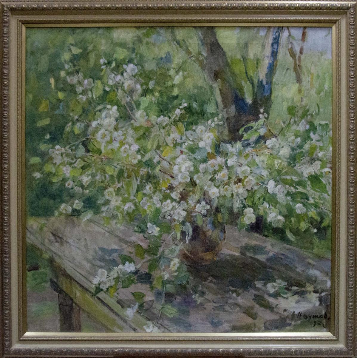 Oil painting by Naumova Tamara Sergeevna: white blossoms in vase on table