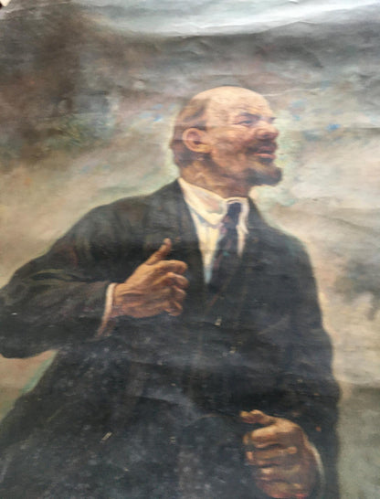 Oil painting of Lenin on podium in dark suit gesturing while speaking