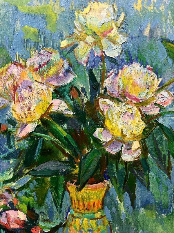Oil painting of yellow pink peonies in colorful vase by Chehodar Vasyl