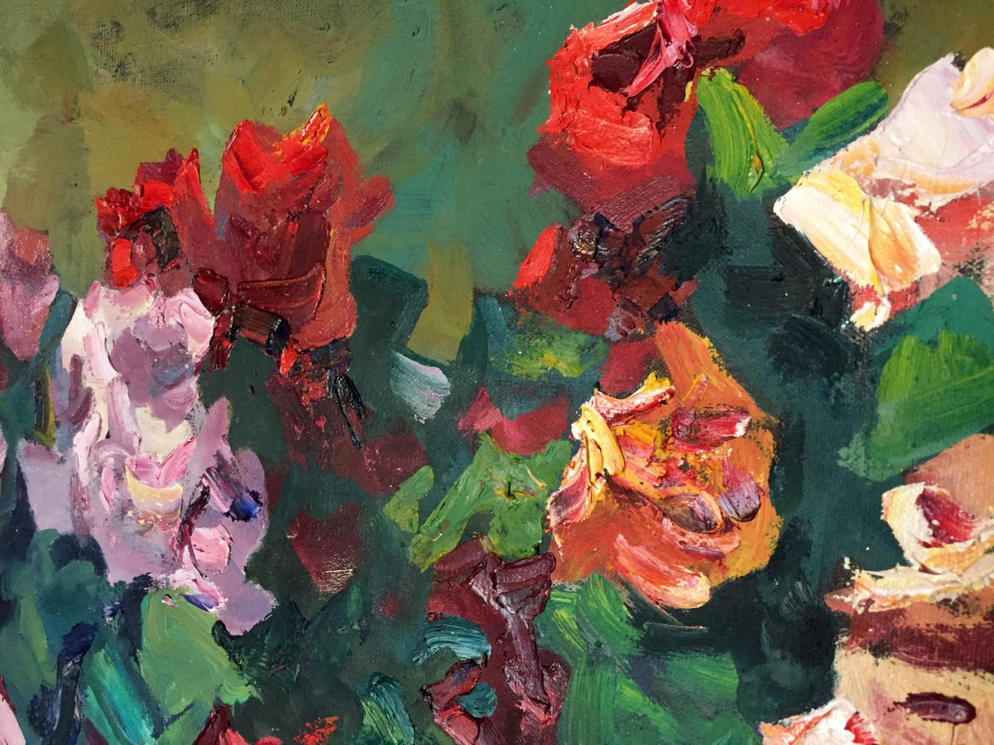 Oil painting Still life by Zinaida Arsenieva: vibrant red, pink, orange roses, green leaves