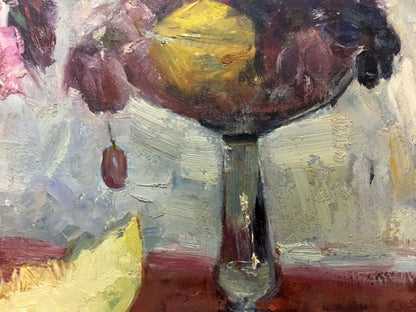 Oil painting by Skubko Sergey Mikhailovich: vase with purple grapes and red grape