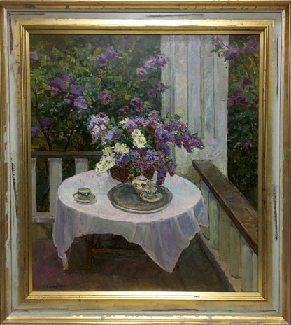 Oil painting of purple white lilacs in vase on balcony by Alexey Stolyarenko