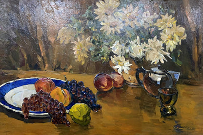 Oil painting by Bakaev Sergey Ivanovich: grapes, peaches, pear on plate