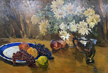 Oil painting by Bakaev Sergey Ivanovich of grapes, peaches, apple on plate