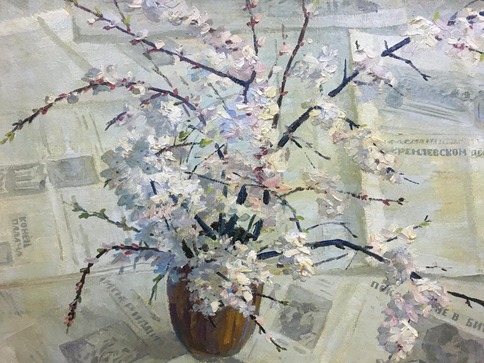 Oil painting by Spornikov Boris Alexandrovich: impressionistic vase of white and pink blossoms on dark branches